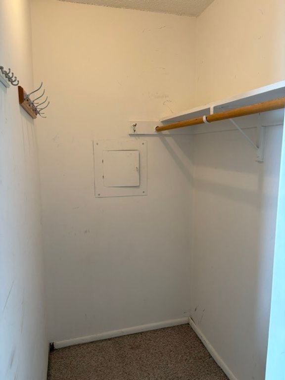 Image 15 of property listing at 3110 N SHERIDAN Road 1408, Chicago, IL 60657