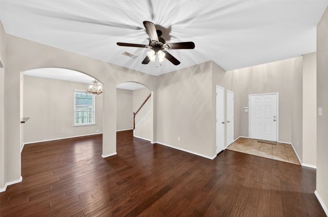 105 Southview Drive, Fate, TX 75189