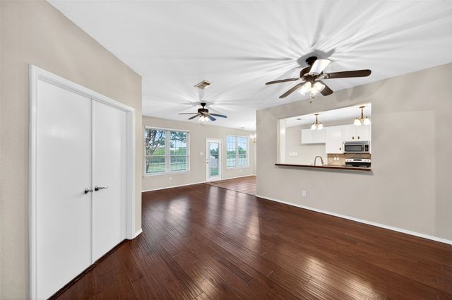 105 Southview Drive, Fate, TX 75189