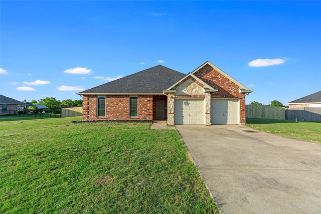 105 Southview Drive, Fate, TX 75189