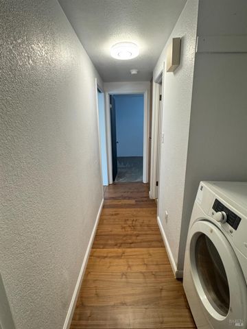 4940 Spruce St, Clearlake, CA 95422