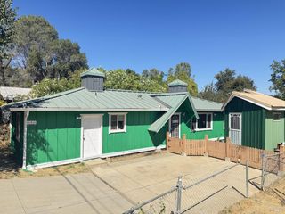 4940 Spruce St, Clearlake, CA 95422