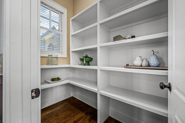 6054 Pelican Way, College Grove, TN 37046