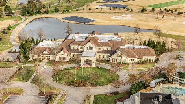 6054 Pelican Way, College Grove, TN 37046