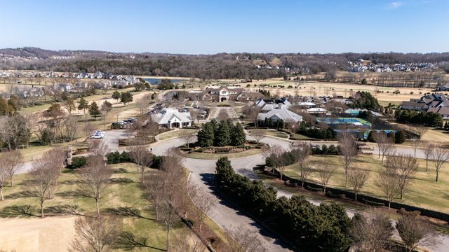 6054 Pelican Way, College Grove, TN 37046