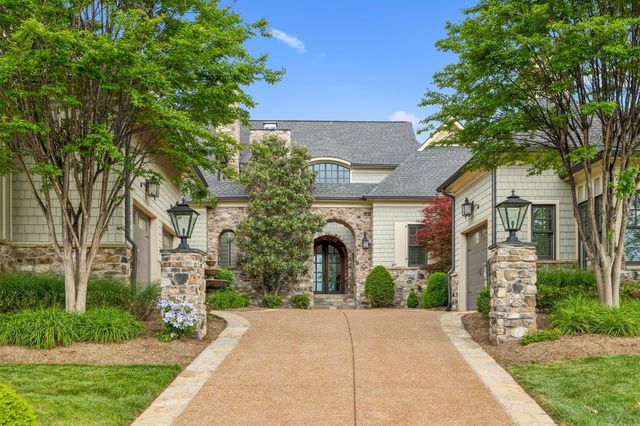 6054 Pelican Way, College Grove, TN 37046