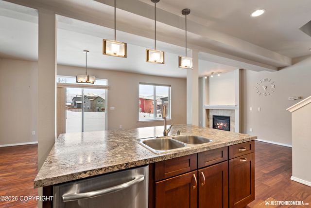 1007 Northpointe Bluff Drive, Anchorage, AK 99501