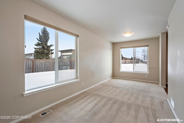 1007 Northpointe Bluff Drive, Anchorage, AK 99501