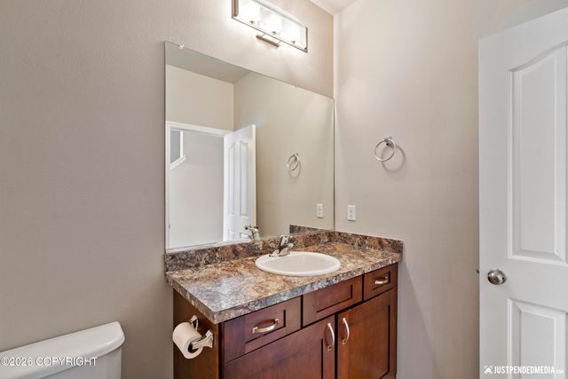 1007 Northpointe Bluff Drive, Anchorage, AK 99501
