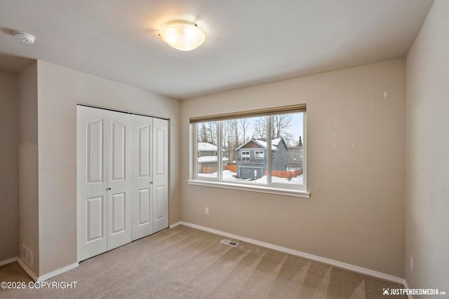 1007 Northpointe Bluff Drive, Anchorage, AK 99501