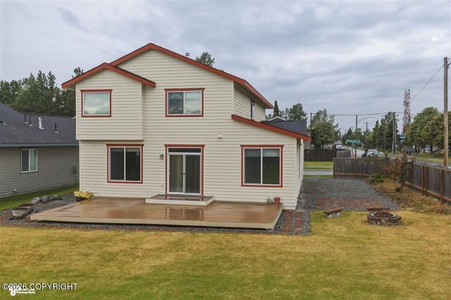 1007 Northpointe Bluff Drive, Anchorage, AK 99501