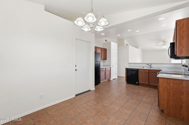 5305 S 27TH Drive, Phoenix, AZ 85041