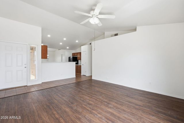 5305 S 27TH Drive, Phoenix, AZ 85041