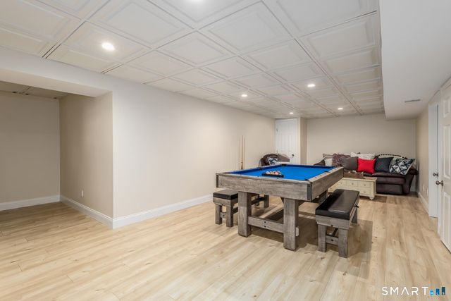 21 Heritage Drive, New Milford, CT 06776