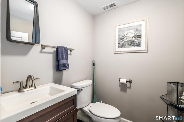 21 Heritage Drive, New Milford, CT 06776