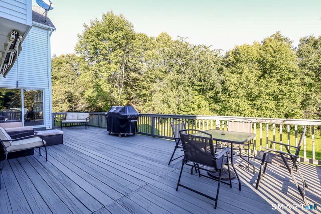 21 Heritage Drive, New Milford, CT 06776