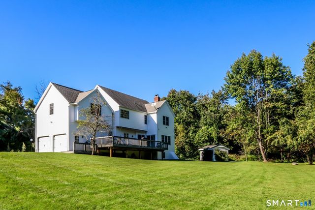 21 Heritage Drive, New Milford, CT 06776