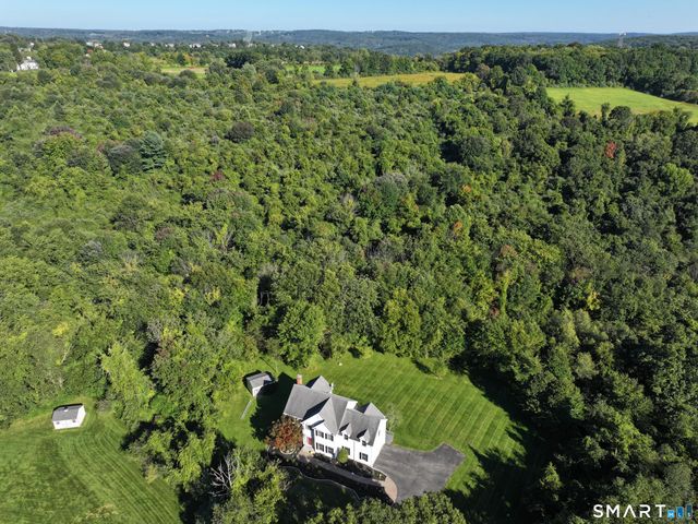 21 Heritage Drive, New Milford, CT 06776