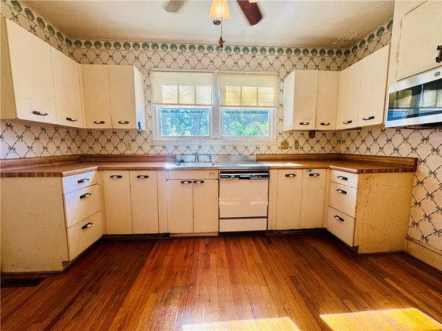 302 Chestnut Street, Abbeville, SC 29620