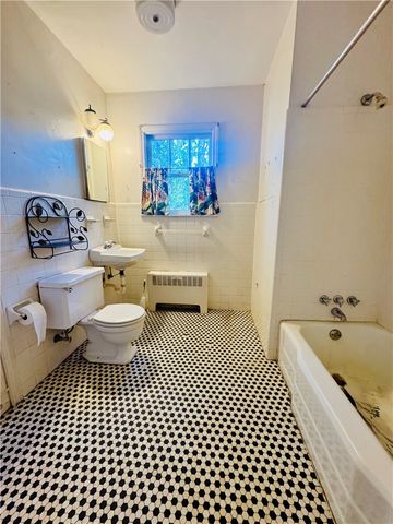 302 Chestnut Street, Abbeville, SC 29620