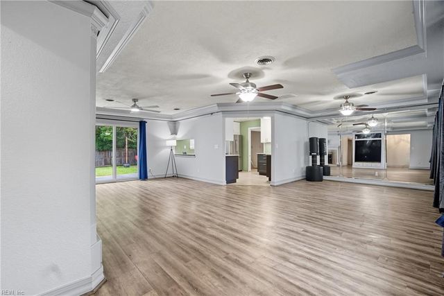 3908 Brentwood CRES, Virginia Beach, VA 23452