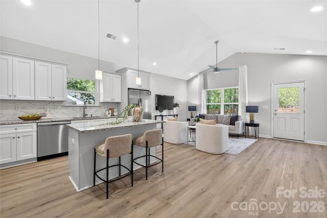 711 East Drive, Cherryville, NC 28021