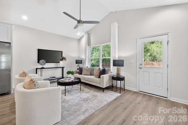 711 East Drive, Cherryville, NC 28021