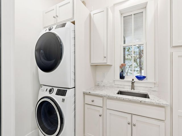 384 Red Cedar Way, Santa Rosa Beach, FL 32459