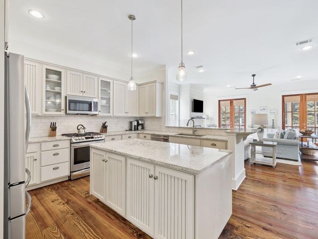 384 Red Cedar Way, Santa Rosa Beach, FL 32459