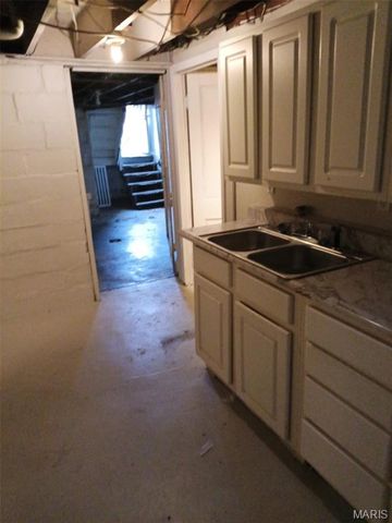 617 N Easton Street, Staunton, IL 62088