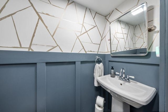 151 W Lincoln Avenue, Delaware, OH 43015