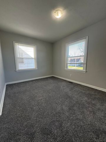 1633 N Sweetbriar Lane 1633 N Sweetbriar Lane, Springfield, OH 45505