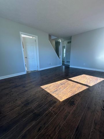 1633 N Sweetbriar Lane 1633 N Sweetbriar Lane, Springfield, OH 45505