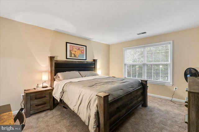 11218 STONEBROOK DR, Manassas, VA 20112