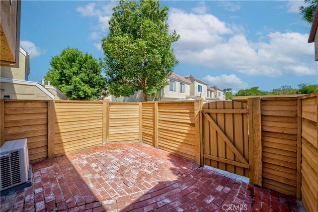 49 Meadowgrass, Irvine, CA 92604