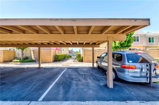 49 Meadowgrass, Irvine, CA 92604