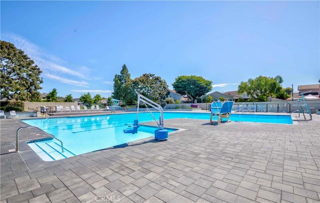 49 Meadowgrass, Irvine, CA 92604