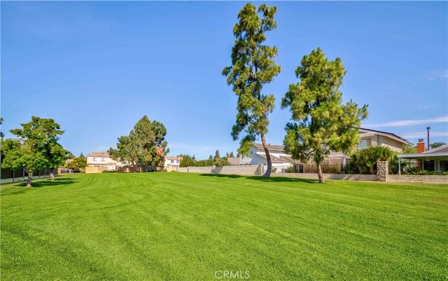49 Meadowgrass, Irvine, CA 92604