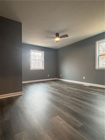 7412 N Strathbury Avenue, Kansas City, MO 64151