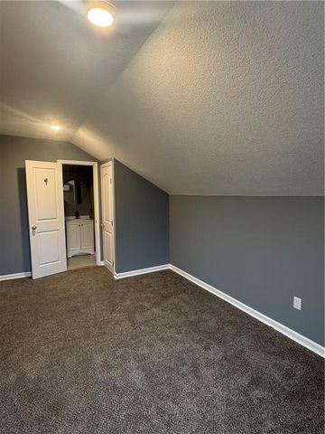 7412 N Strathbury Avenue, Kansas City, MO 64151