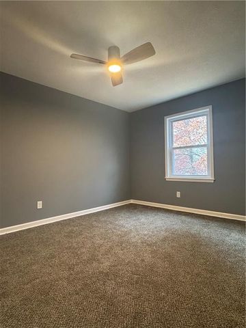 7412 N Strathbury Avenue, Kansas City, MO 64151