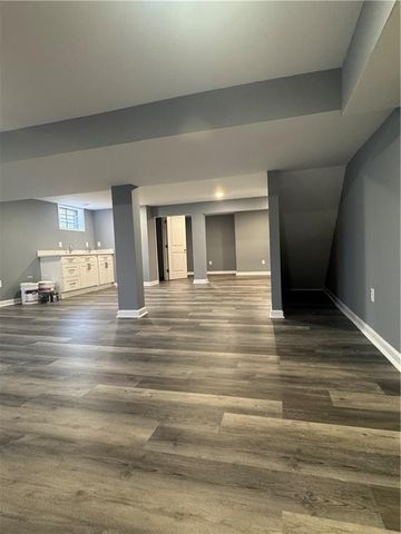 7412 N Strathbury Avenue, Kansas City, MO 64151