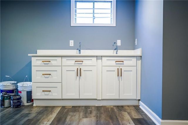 7412 N Strathbury Avenue, Kansas City, MO 64151