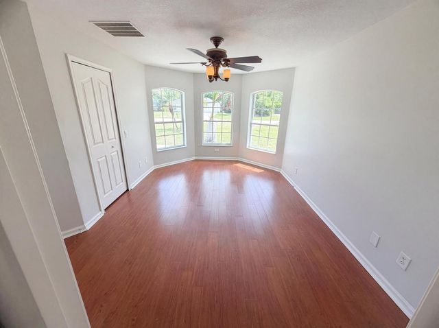2332 SE Berkshire Boulevard, Port Saint Lucie, FL 34952