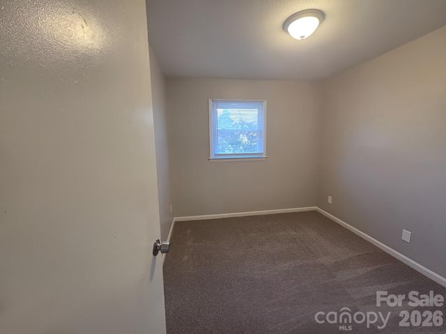5313 Larewood Drive, Charlotte, NC 28215