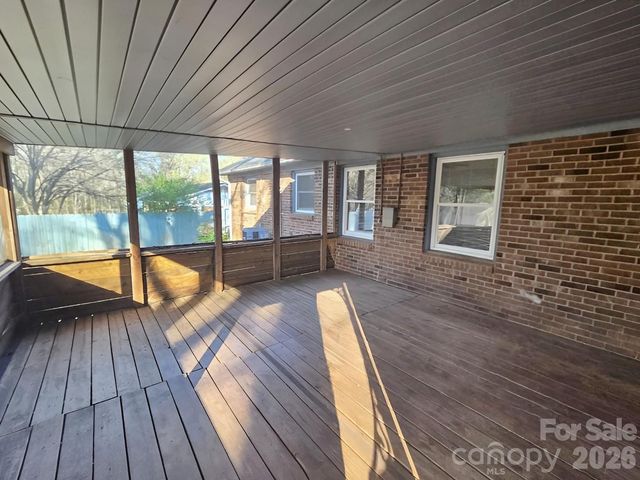 5313 Larewood Drive, Charlotte, NC 28215