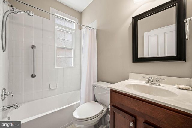 1024 BALFOUR CIR, Phoenixville, PA 19460