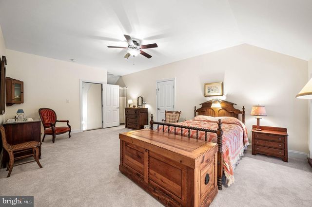 1024 BALFOUR CIR, Phoenixville, PA 19460