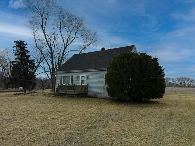 5690 W State Route 17, Kankakee, IL 60901