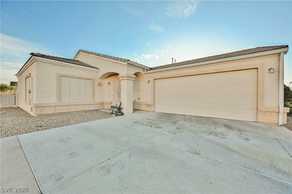 Image 3 of property listing at 4713 Guma Way, North Las Vegas, NV 89031